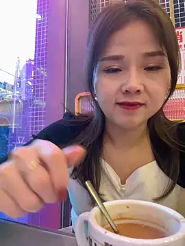 Efangfang online show from 01/09/25, 09:37