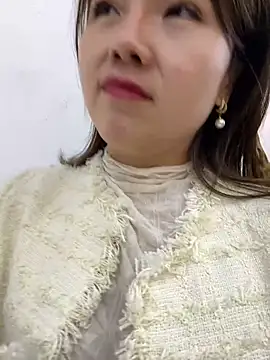 Efangfang online show from 02/05/25, 11:55