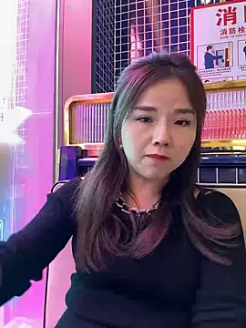 Efangfang online show from 02/18/25, 07:10