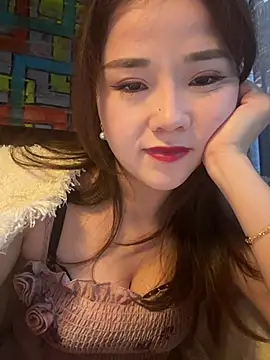 Efangfang online show from 03/06/25, 05:14