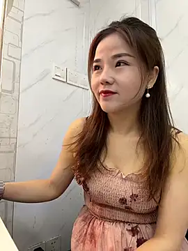 Efangfang online show from 03/16/25, 04:20