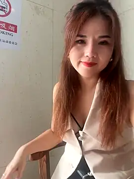 Efangfang online show from 09/10/25, 02:00