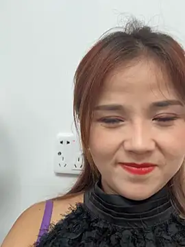 Efangfang online show from 09/15/25, 06:57