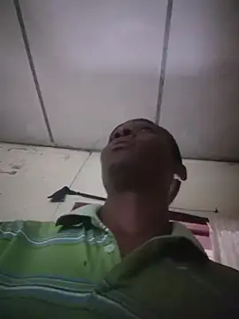 Snapshot of MkingPin chatting on 11/14/25, 04:55 MkingPin online show from 11/14/25, 04:55