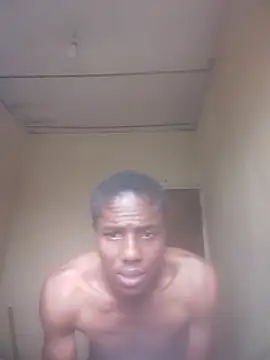 Snapshot of MkingPin chatting on 02/17/26, 06:43 MkingPin online show from 02/17/26, 06:43