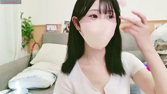 Snapshot of Conatsu chatting on 10/15/25, 05:18 Conatsu online show from 10/15/25, 05:18
