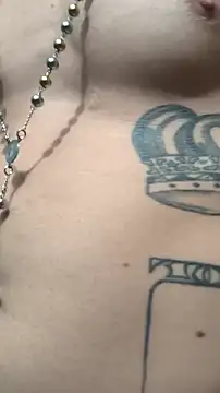 Snapshot of mendelicius chatting on 11/16/25, 02:33 mendelicius online show from 11/16/25, 02:33