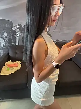 Snapshot of Valentcouple chatting on 03/06/26, 07:43 Valentcouple online show from 03/06/26, 07:43