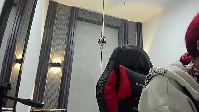 selene red  online show from 06/16/26, 01:41