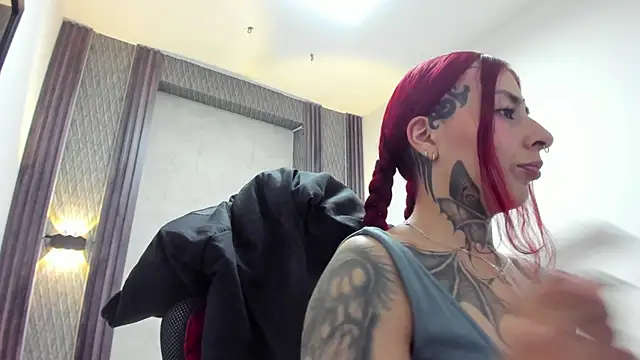 selene red  online show from 06/28/26, 02:28
