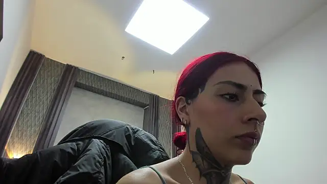 selene red  online show from 06/29/26, 02:40
