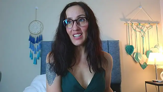 IberianMoonMK online show from 11/11/25, 05:35