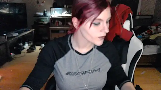 Elliewgfs online show from 12/12/24, 01:43