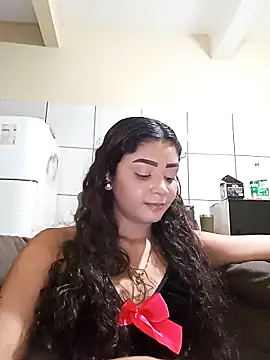 Snapshot of heleny901 chatting on 01/06/25, 11:09 heleny901 online show from 01/06/25, 11:09