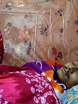 Snapshot of DARK_WINE_ chatting on 11/16/25, 12:05 DARK WINE online show from 11/16/25, 12:05