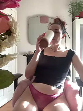 Snapshot of Littlelolo60 chatting on 02/25/25, 03:16 Littlelolo60 online show from 02/25/25, 03:16