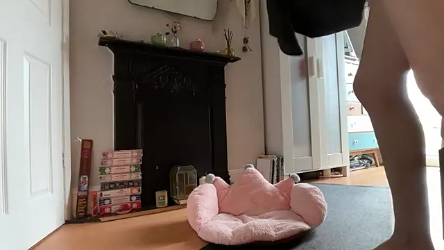 Snapshot of Littlelolo60 chatting on 11/16/25, 10:21 Littlelolo60 online show from 11/16/25, 10:21