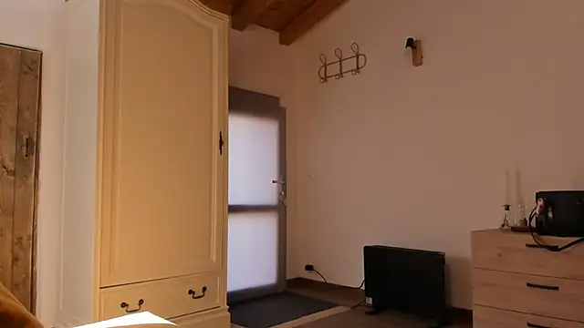 Snapshot of Evademarville chatting on 03/06/25, 09:58 Evademarville online show from 03/06/25, 09:58