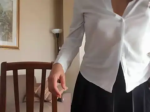 Snapshot of Evademarville chatting on 11/06/25, 12:28 Evademarville online show from 11/06/25, 12:28