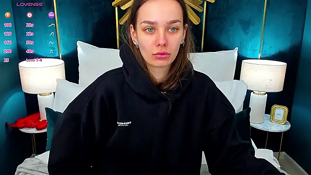 AprilWong online show from 03/13/26, 06:09