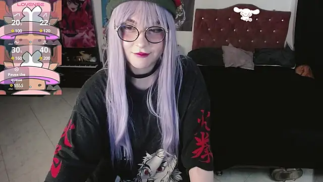 Snapshot of Avril2001 chatting on 12/11/24, 02:30 Avril2001 online show from 12/11/24, 02:30