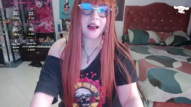 Snapshot of Avril2001 chatting on 09/21/25, 01:40 Avril2001 online show from 09/21/25, 01:40