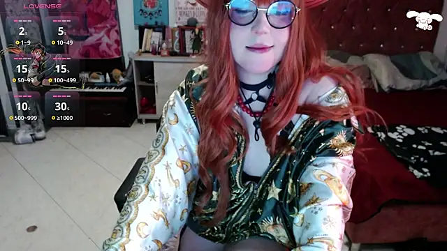 Snapshot of Avril2001 chatting on 01/10/26, 07:54 Avril2001 online show from 01/10/26, 07:54