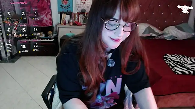 Snapshot of Avril2001 chatting on 02/05/26, 04:28 Avril2001 online show from 02/05/26, 04:28