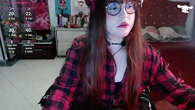 Snapshot of Avril2001 chatting on 02/16/26, 03:57 Avril2001 online show from 02/16/26, 03:57