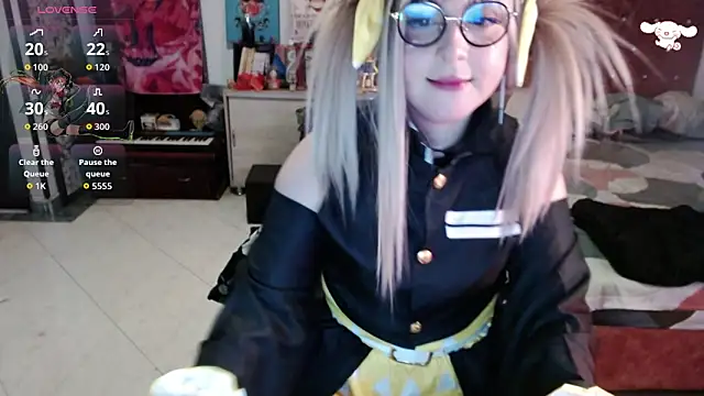 Snapshot of Avril2001 chatting on 03/09/26, 04:27 Avril2001 online show from 03/09/26, 04:27