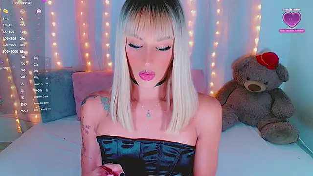 AlanaBekeer online show from 10/24/25, 11:12