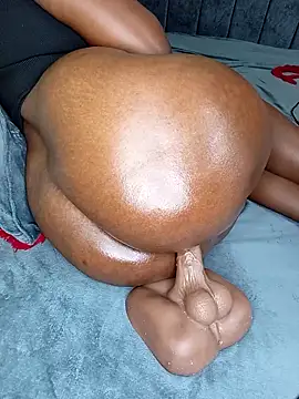 sweettnadia online show from 09/11/25, 09:04