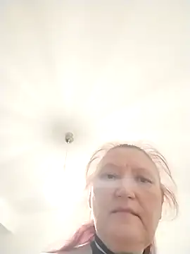 SabrinaXlovess online show from 06/07/26, 04:44
