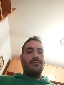 skrigul12 online show from 01/04/25, 05:16