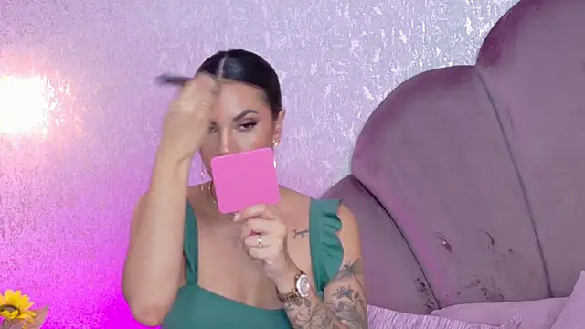 Camille Torres online show from 12/13/25, 08:36