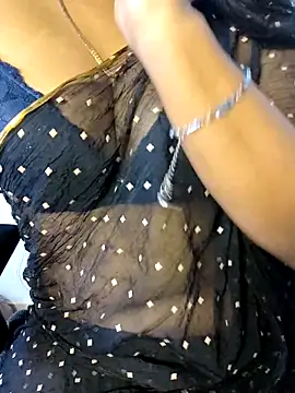 VR here 4U online show from 12/17/25, 01:39