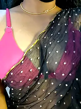 Snapshot of VR_here_4U chatting on 02/05/26, 04:28 VR here 4U online show from 02/05/26, 04:28