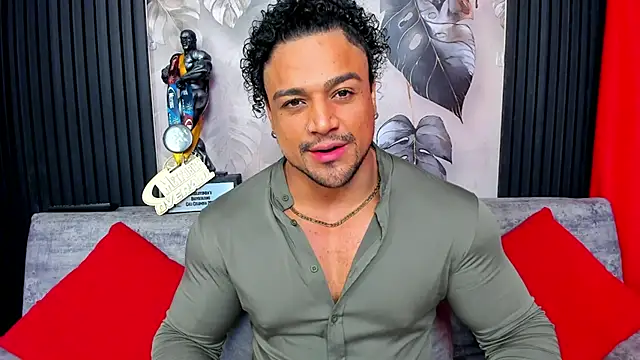 MikeEstevess online show from 12/15/25, 03:44