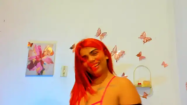 Snapshot of AnahiSmitth chatting on 12/19/25, 12:17 AnahiSmitth online show from 12/19/25, 12:17