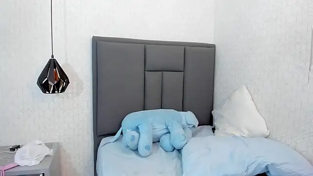 Kittytimberlake online show from 02/17/25, 10:25