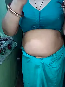 Snapshot of Pratibha_ji chatting on 12/22/24, 06:39 Pratibha ji online show from 12/22/24, 06:39