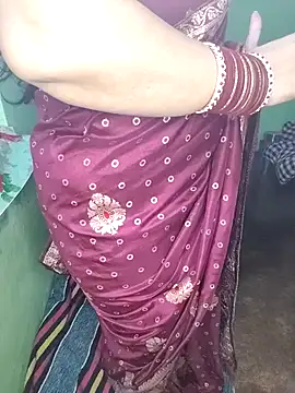 Snapshot of Pratibha_ji chatting on 01/12/25, 07:00 Pratibha ji online show from 01/12/25, 07:00