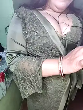 Snapshot of Pratibha_ji chatting on 01/18/25, 09:56 Pratibha ji online show from 01/18/25, 09:56
