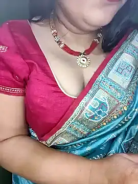 Snapshot of Pratibha_ji chatting on 01/25/25, 04:46 Pratibha ji online show from 01/25/25, 04:46