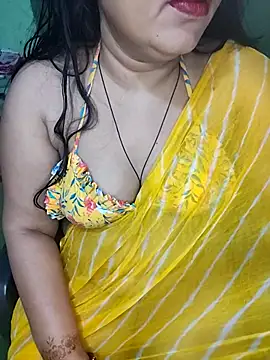 Snapshot of Pratibha_ji chatting on 03/02/25, 06:48 Pratibha ji online show from 03/02/25, 06:48