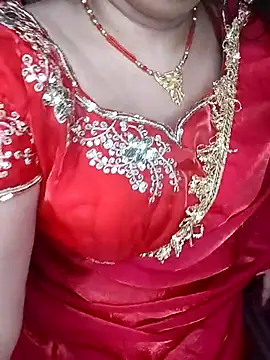 Snapshot of Pratibha_ji chatting on 10/18/25, 07:09 Pratibha ji online show from 10/18/25, 07:09