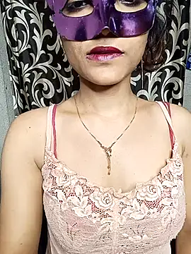 REVA DARLING online show from 04/06/26, 07:09