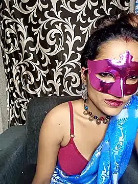 REVA DARLING online show from 05/01/26, 06:18