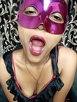 Snapshot of REVA_DARLING chatting on 05/16/26, 07:27 REVA DARLING online show from 05/16/26, 07:27
