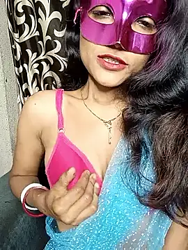 Snapshot of REVA_DARLING chatting on 05/17/26, 02:09 REVA DARLING online show from 05/17/26, 02:09